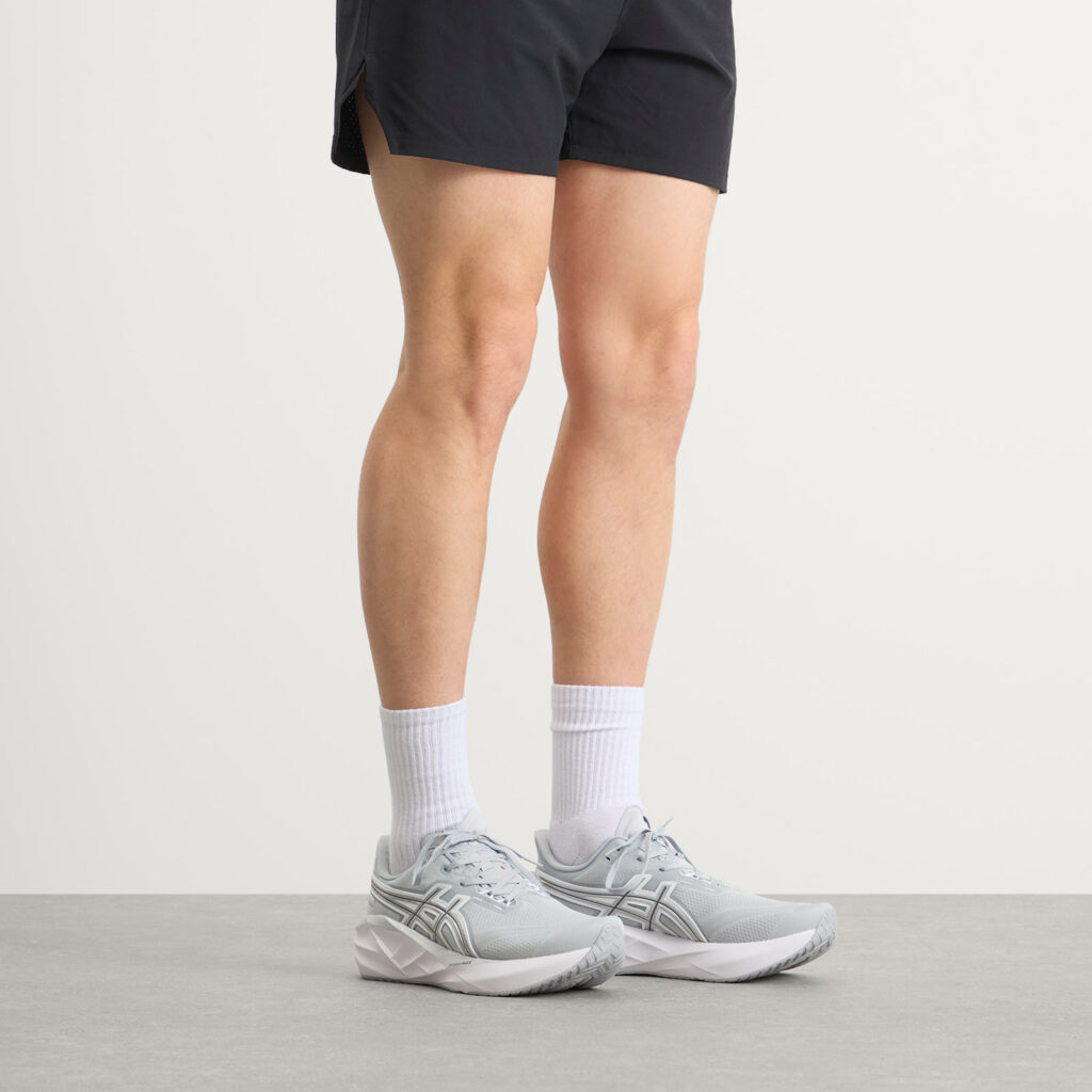 Кроссовки Asics Novablast 5 Atc
