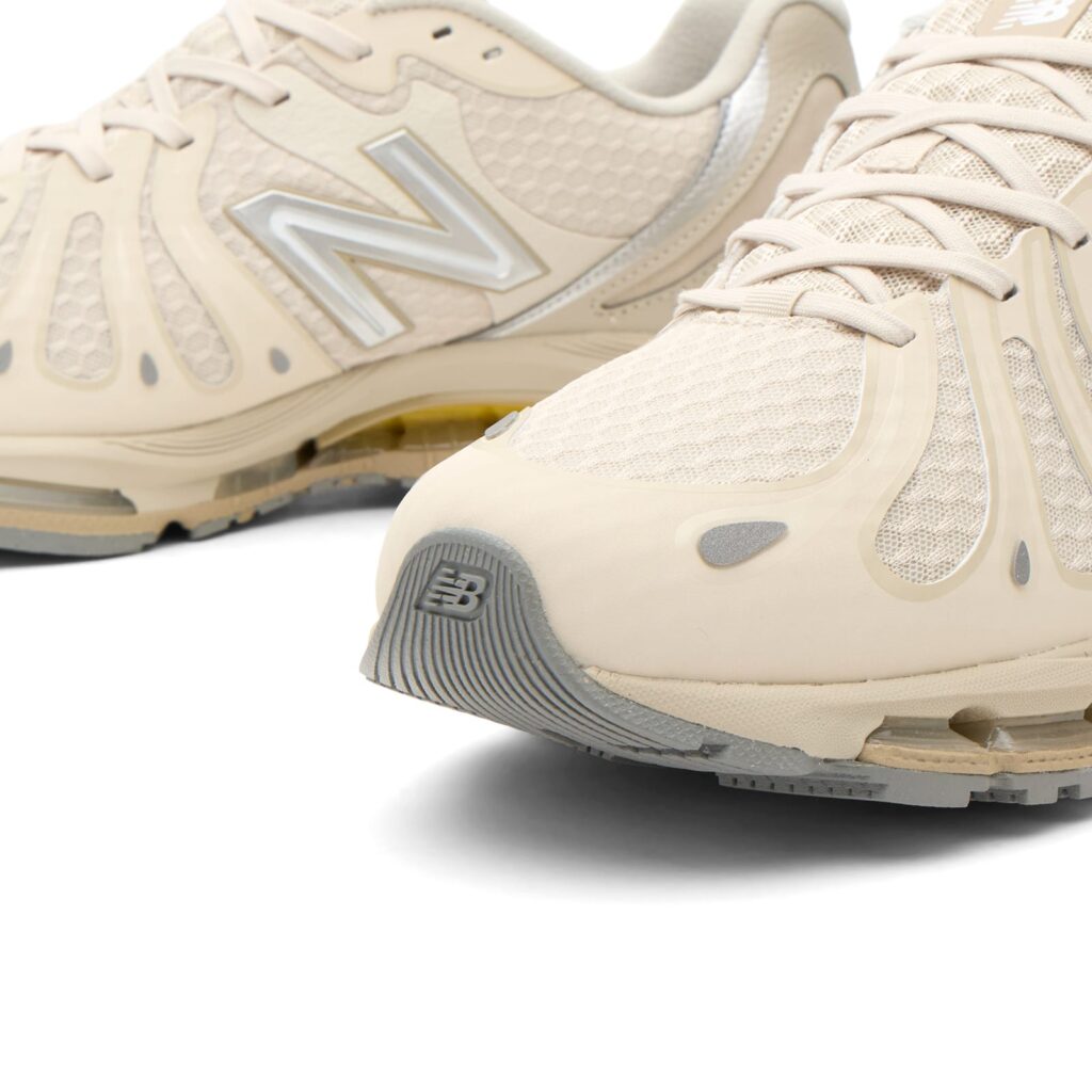 Кроссовки New Balance Abzorb 1890