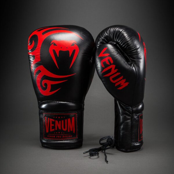 Перчатки Venum Giant 2.0 Mike Tyson Pro Boxing s with Laces - Black/Red - Bag included