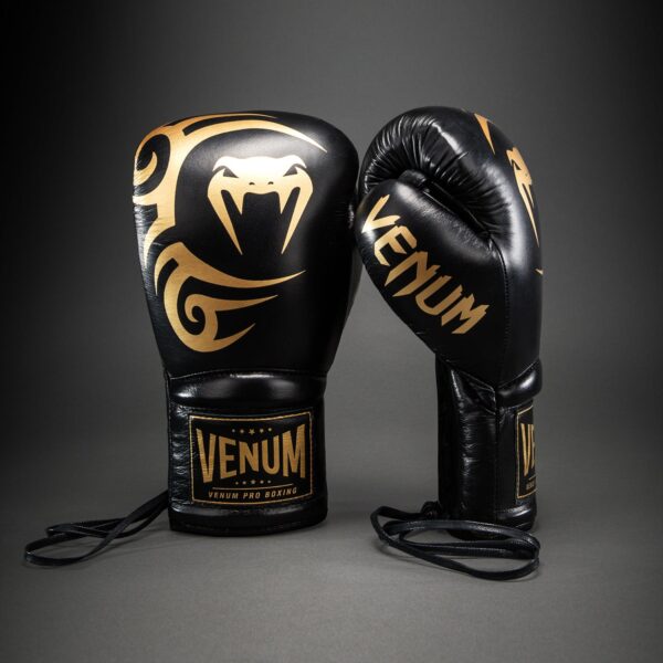 Перчатки Venum Giant 2.0 Mike Tyson Pro Boxing s with Laces - Black/Gold - Bag included