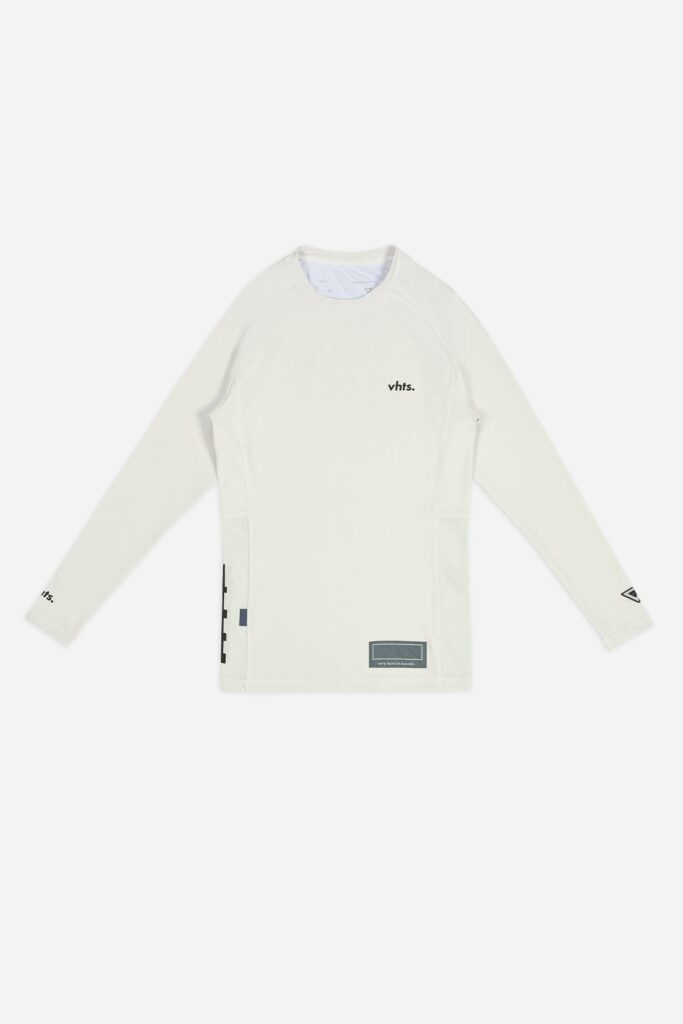 VHTS Рашгард Violent Hymn Series COSMIC LATTE