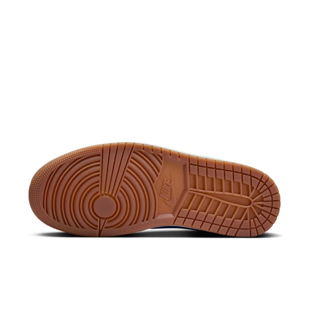 Кроссовки (WMNS) Air Jordan 1 Retro Low OG SP x Travis Scott 'Canary' DZ4137-700