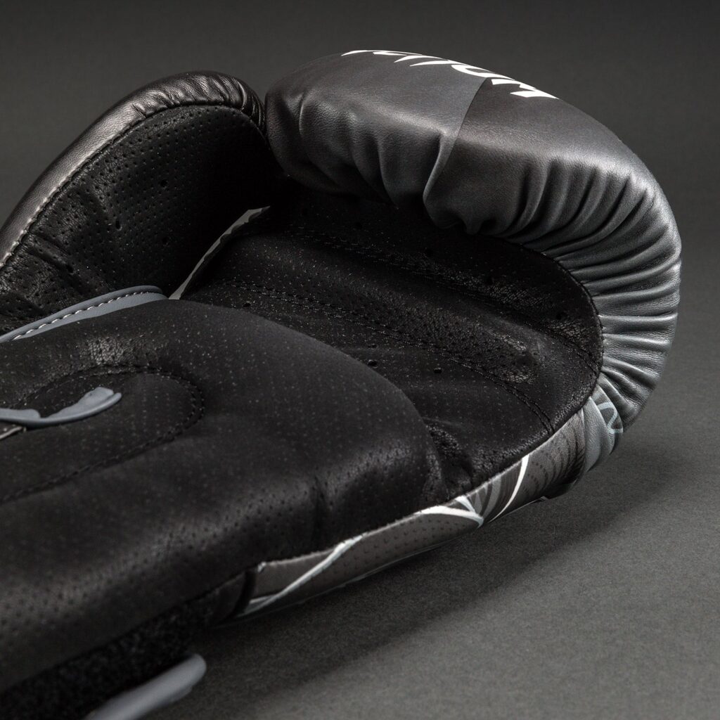 Перчатки Venum Crimson Viper 2.0 Impact Boxing s - Black/Grey
