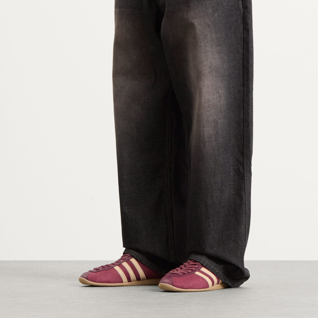 Кроссовки adidas Japan