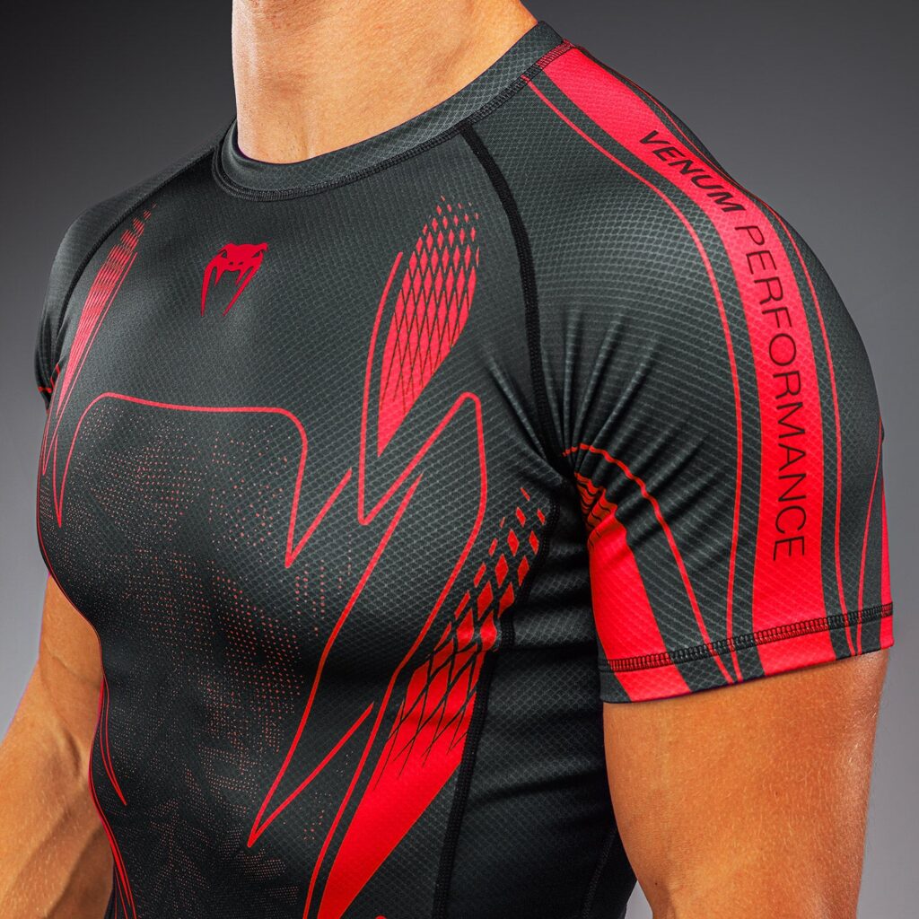 Рашгард Venum Amazonia Reborn Short Sleeve - Black/Red