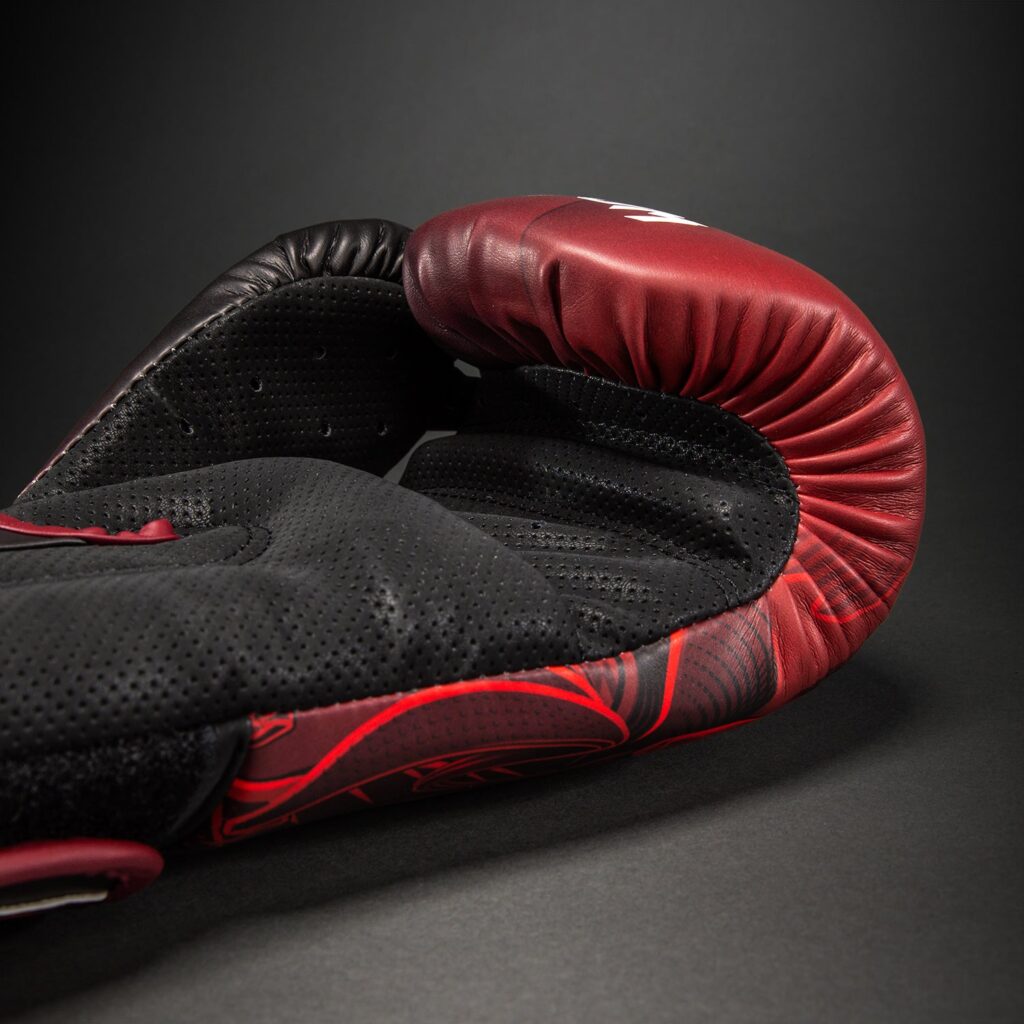 Перчатки Venum Crimson Viper 2.0 Impact Boxing s - Black/Red
