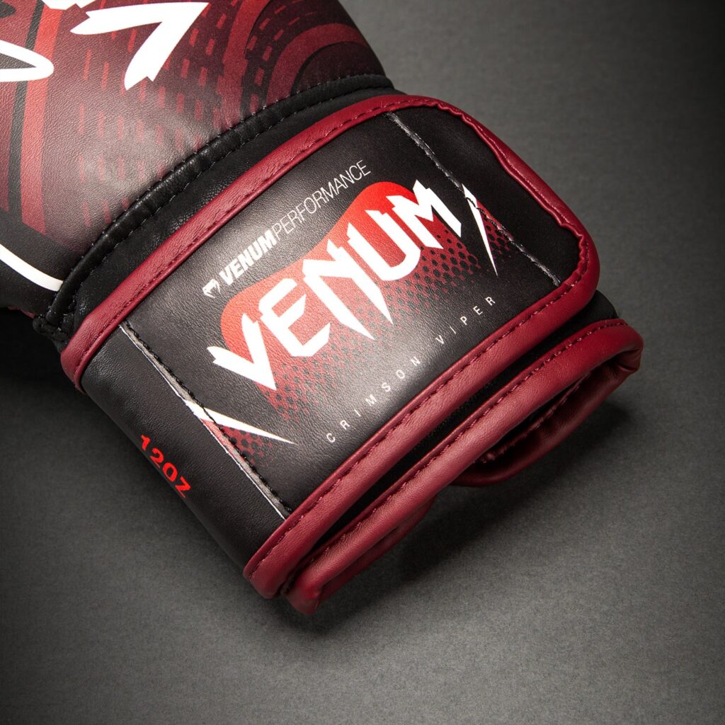 Перчатки Venum Crimson Viper 2.0 Impact Boxing s - Black/Red