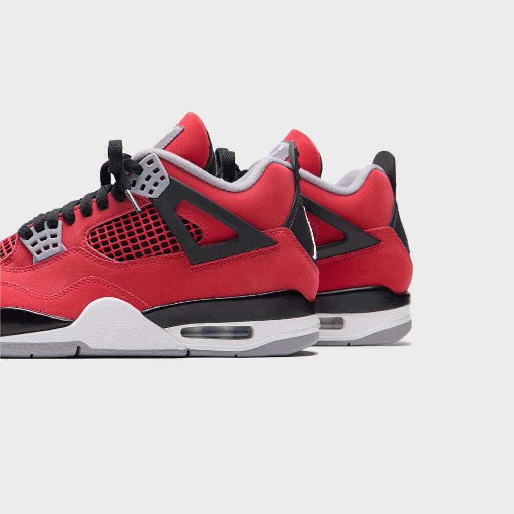 Кроссовки Jordan Air Jordan 4 - Fire Red / White / Black / Cement Grey