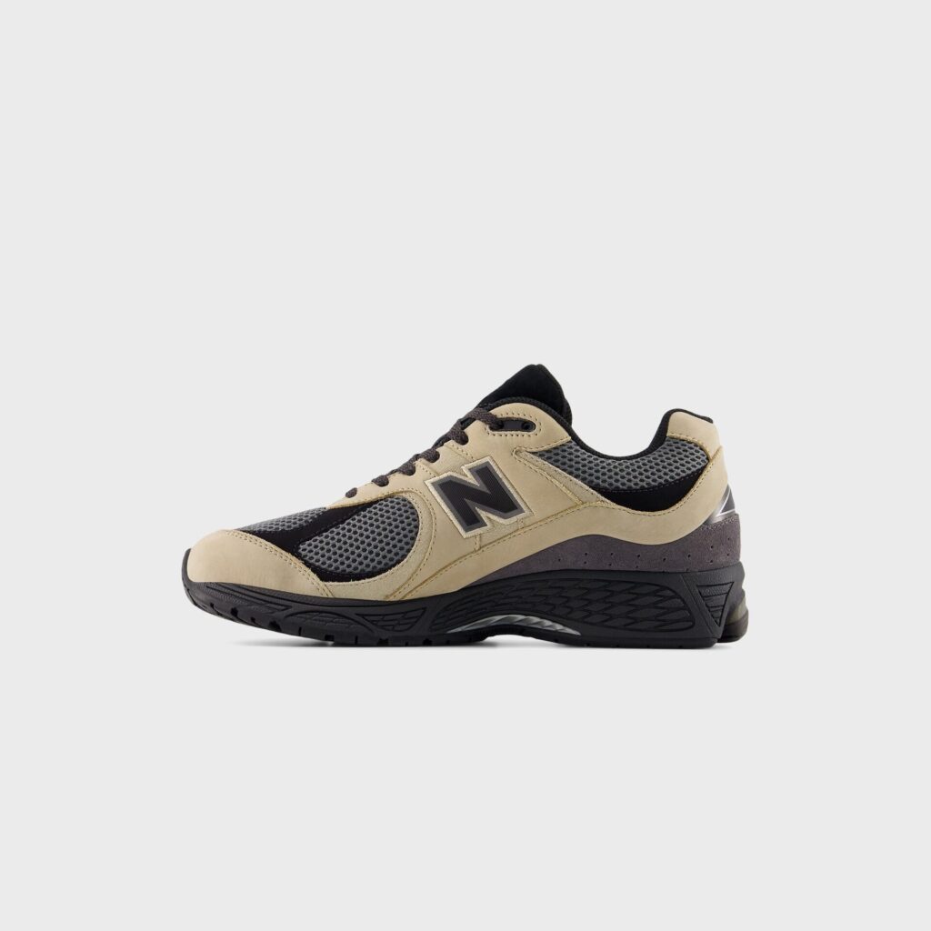 Кроссовки New Balance 2002R - Stoneware / Castlerock