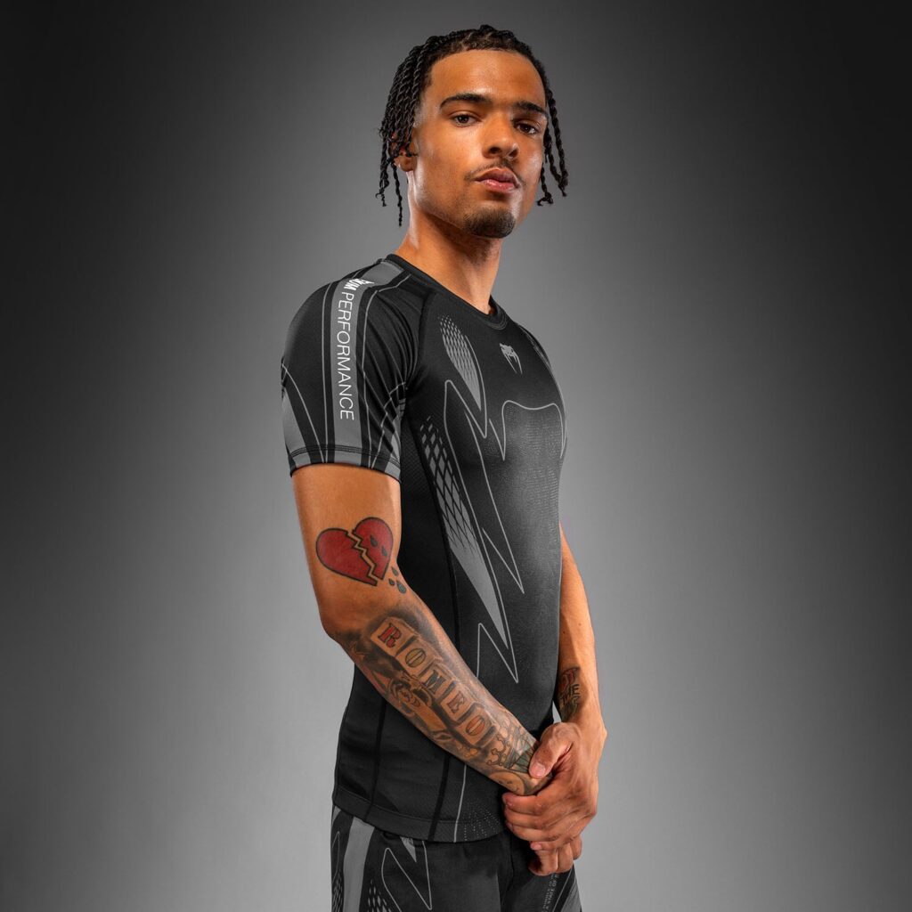 Рашгард Venum Amazonia Reborn Short Sleeve - Black/Grey