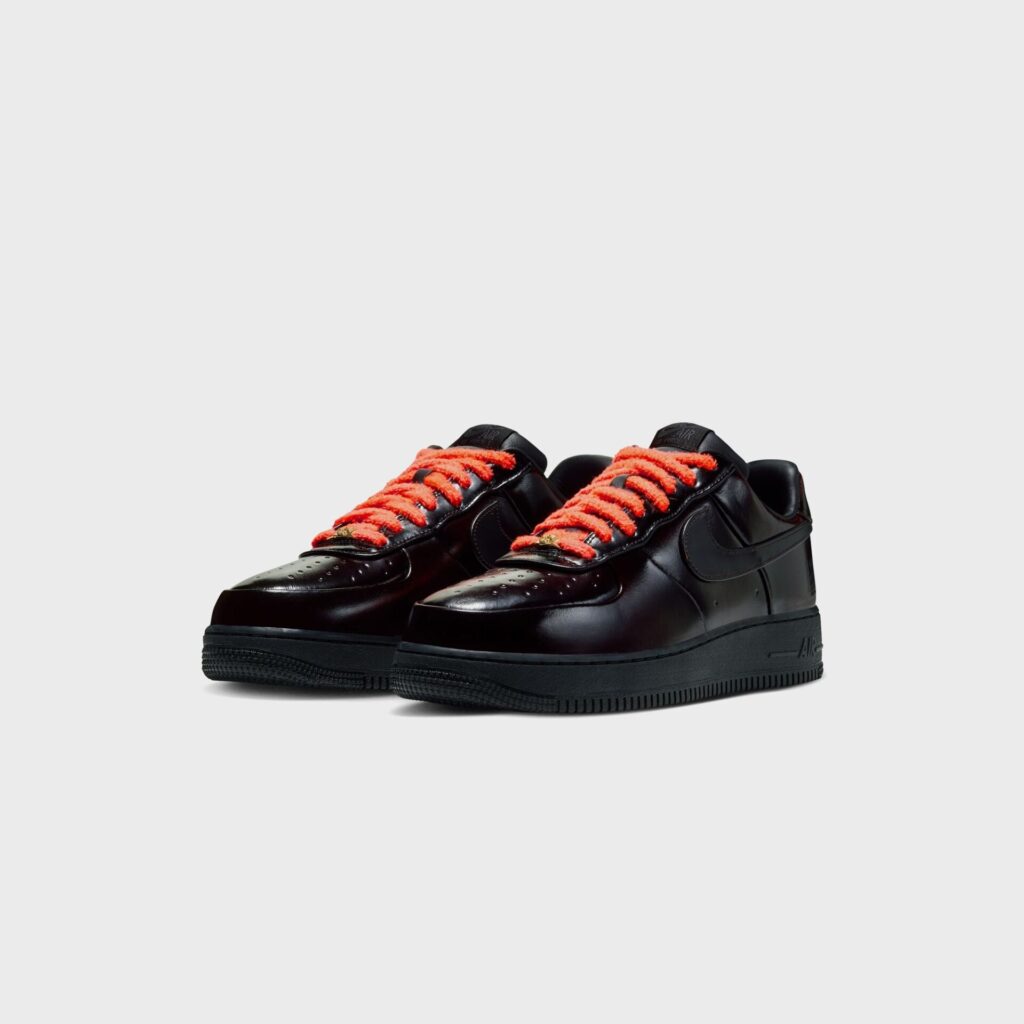 Кроссовки Nike Air Force 1 '07 - Black / Cinnamon / Total Orange
