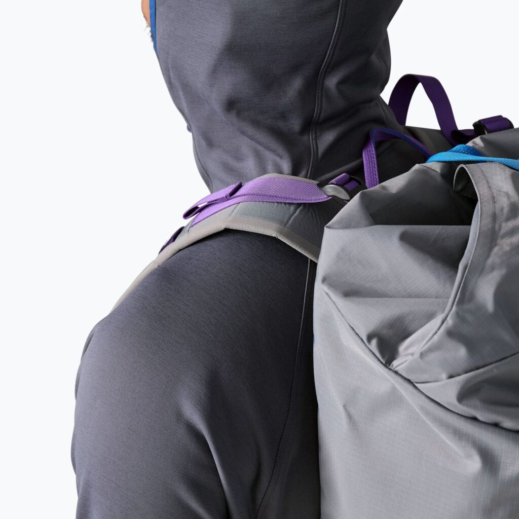 Толстовка мужская Patagonia R1 Ultralight Hoody smolder blue