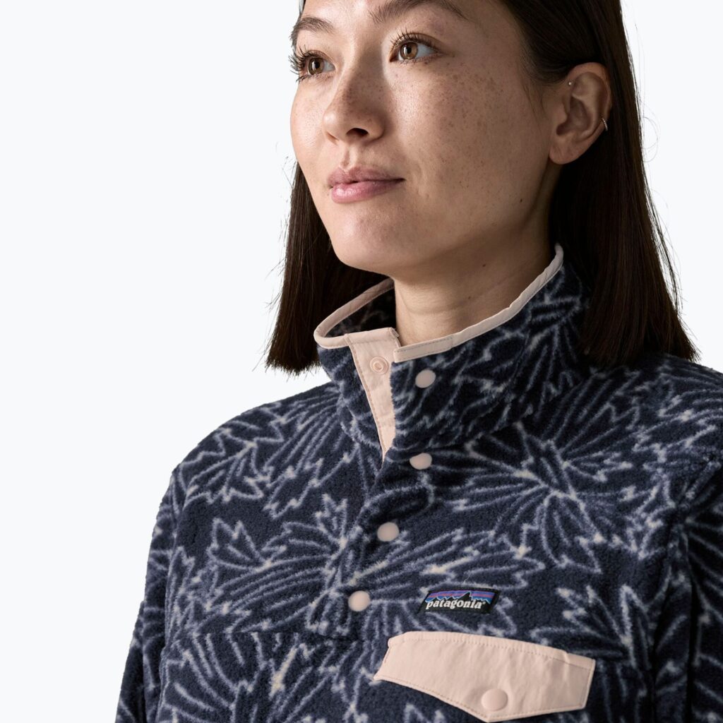 Женская флисовая толстовка Patagonia Lightweight Synchilla Snap-T Pullover saxifrage: sunken blue