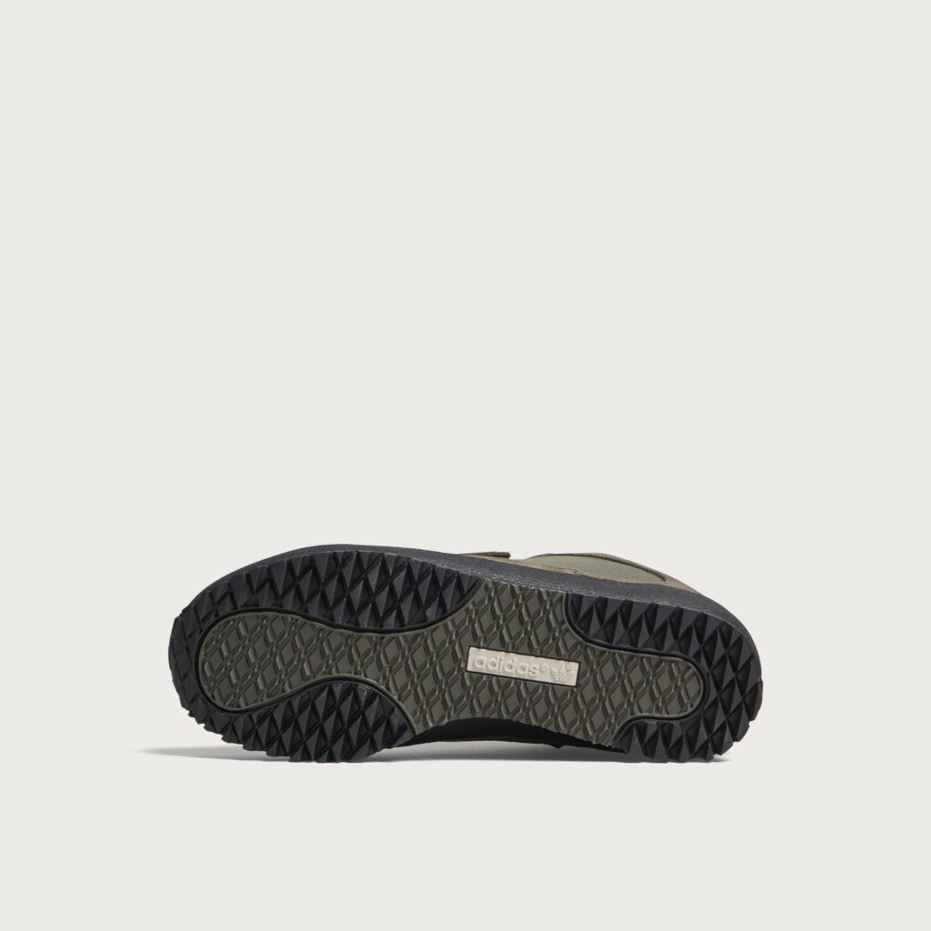 Кроссовки adidas Spezial FC Winterhill