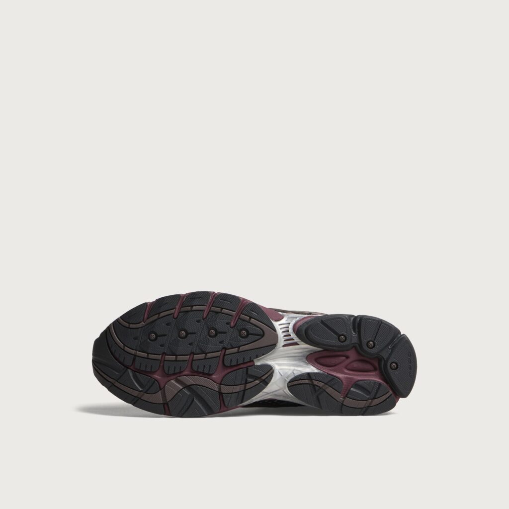 Кроссовки Saucony Progrid Omni 9 Tech Premium