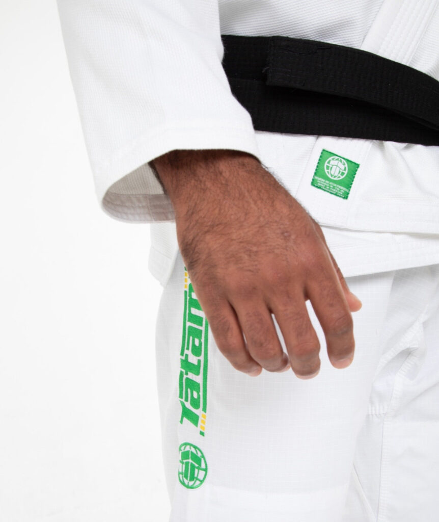 Tatami Кимоно Elements Superlite V2 Brasileiro - White