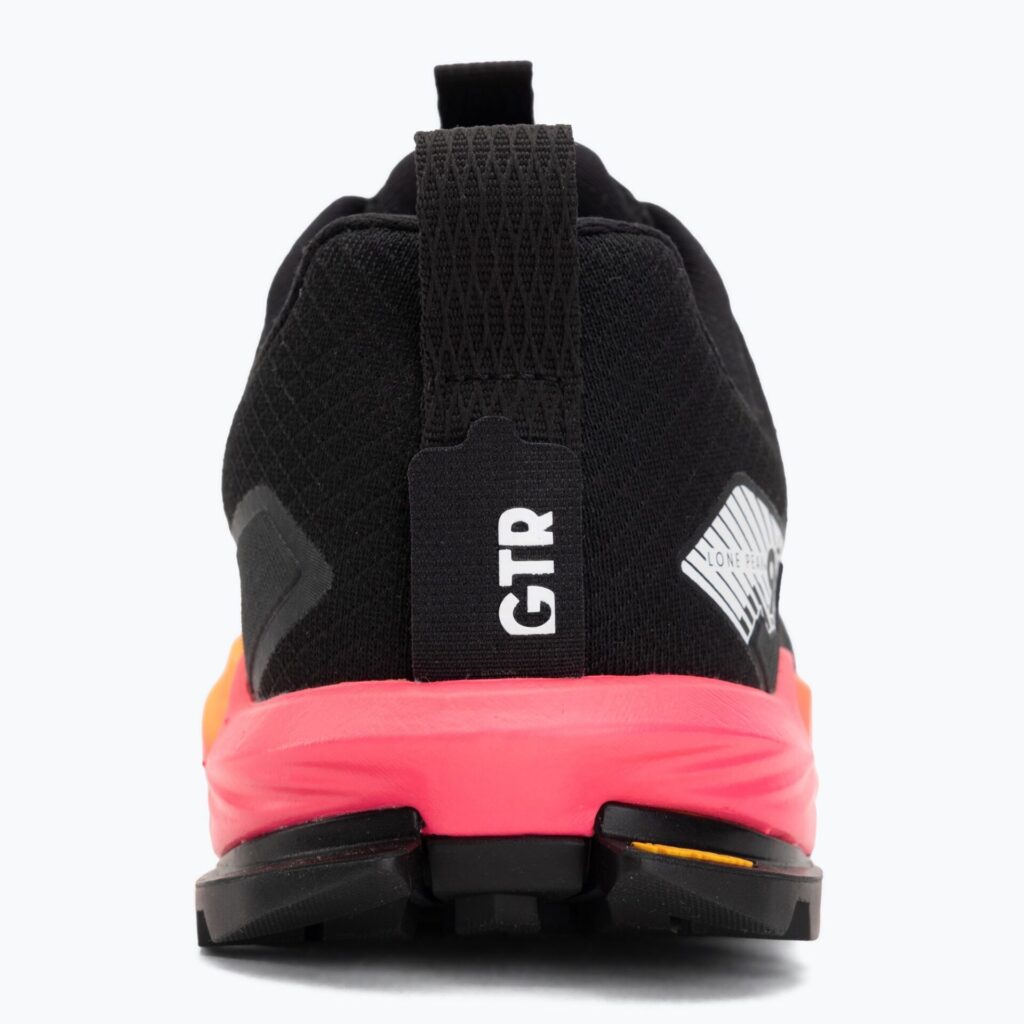 Женские кроссовки для бега Altra Lone Peak 9+ black/knockout pink
