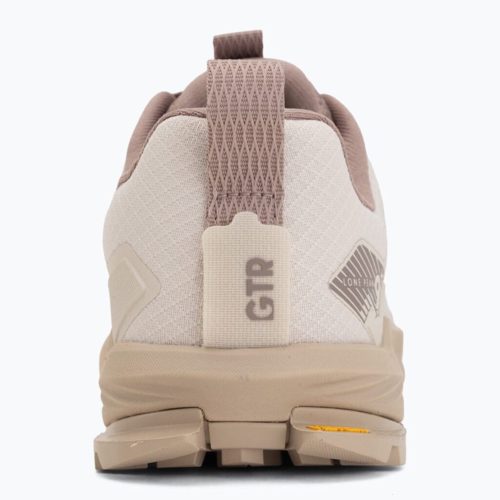 Женские кроссовки для бега Altra Lone Peak 9+ perfectly pale/pearl