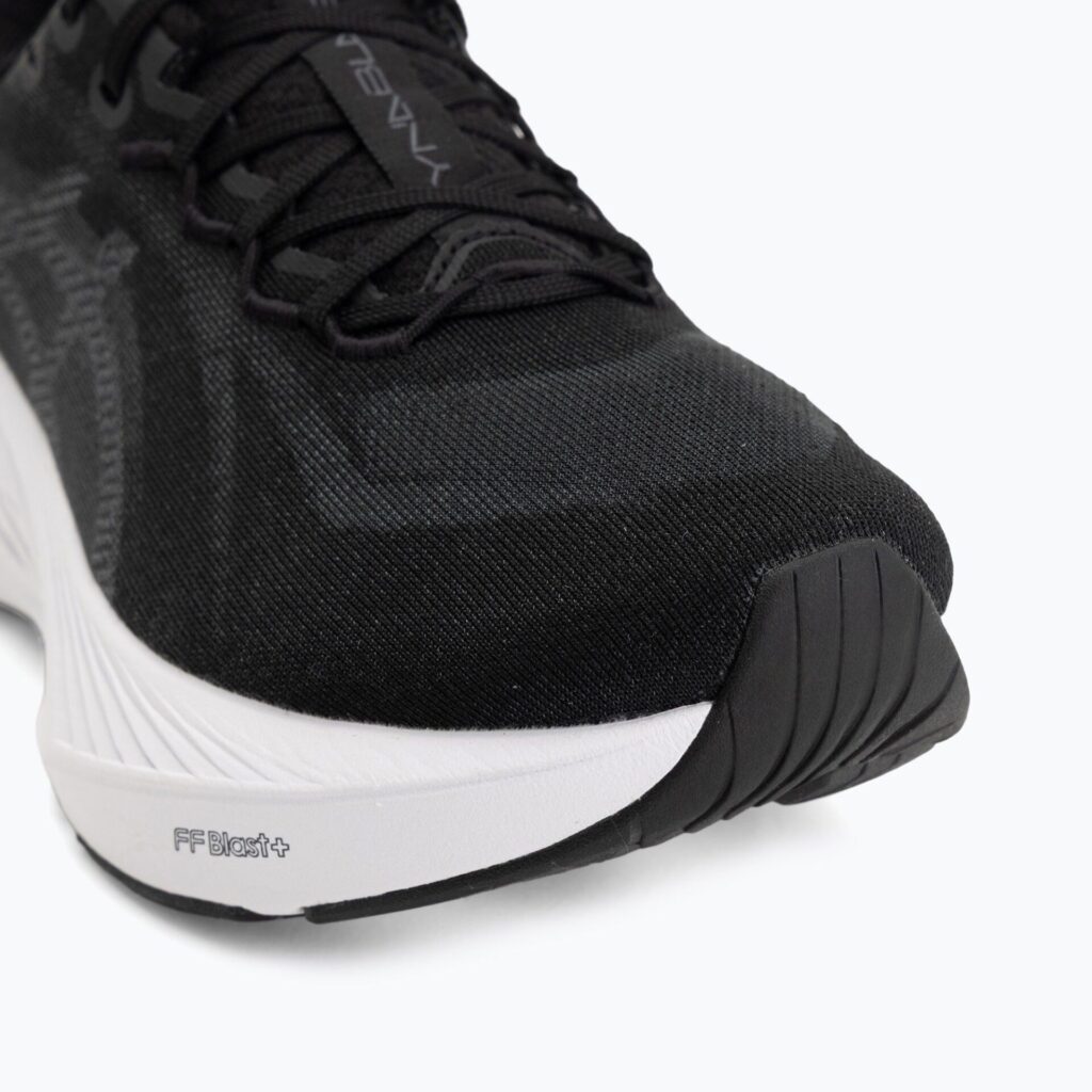 Кроссовки для бега женские ASICS Dynablast 6 black/white