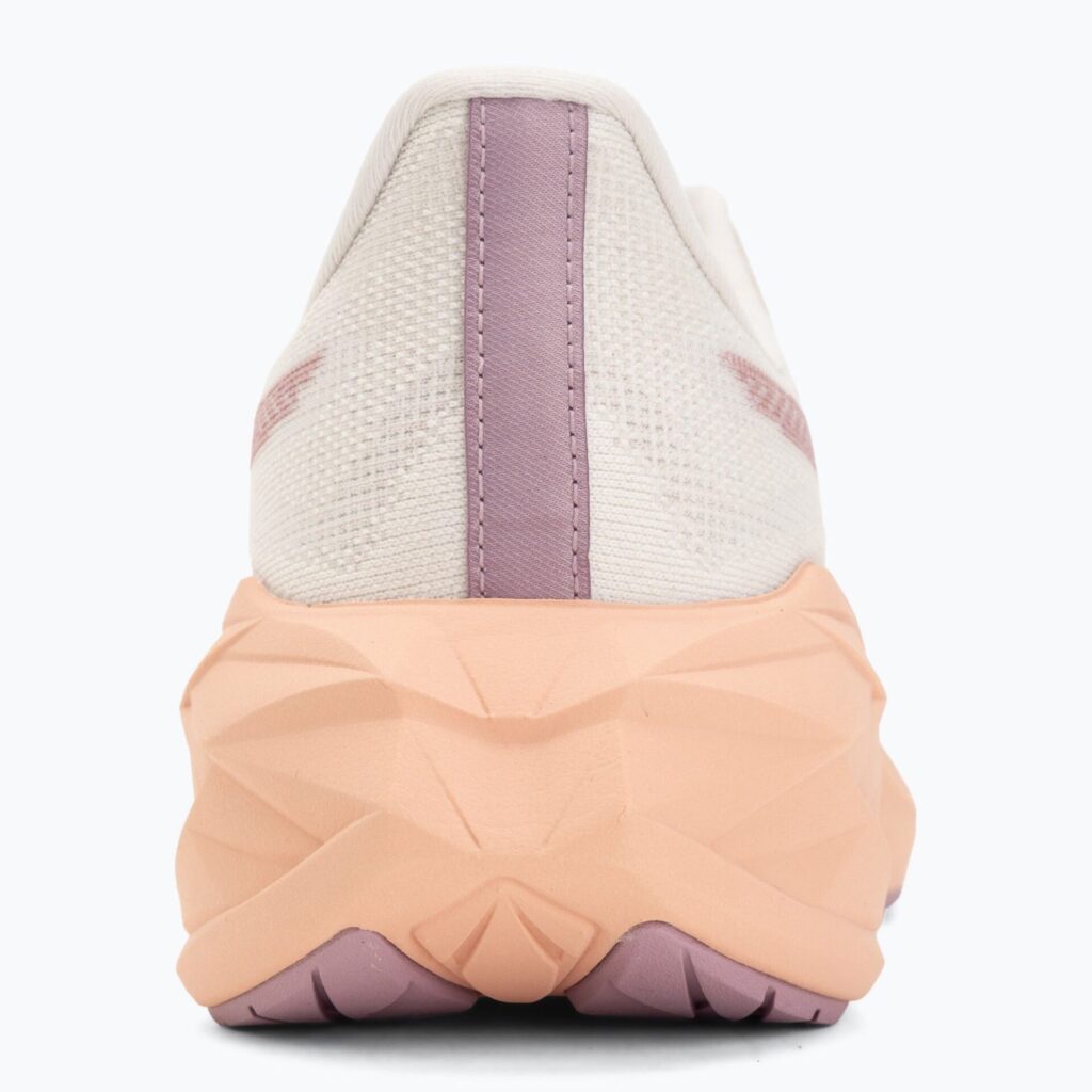Кроссовки для бега женские ASICS Dynablast 6 soft oat/cantaloupe
