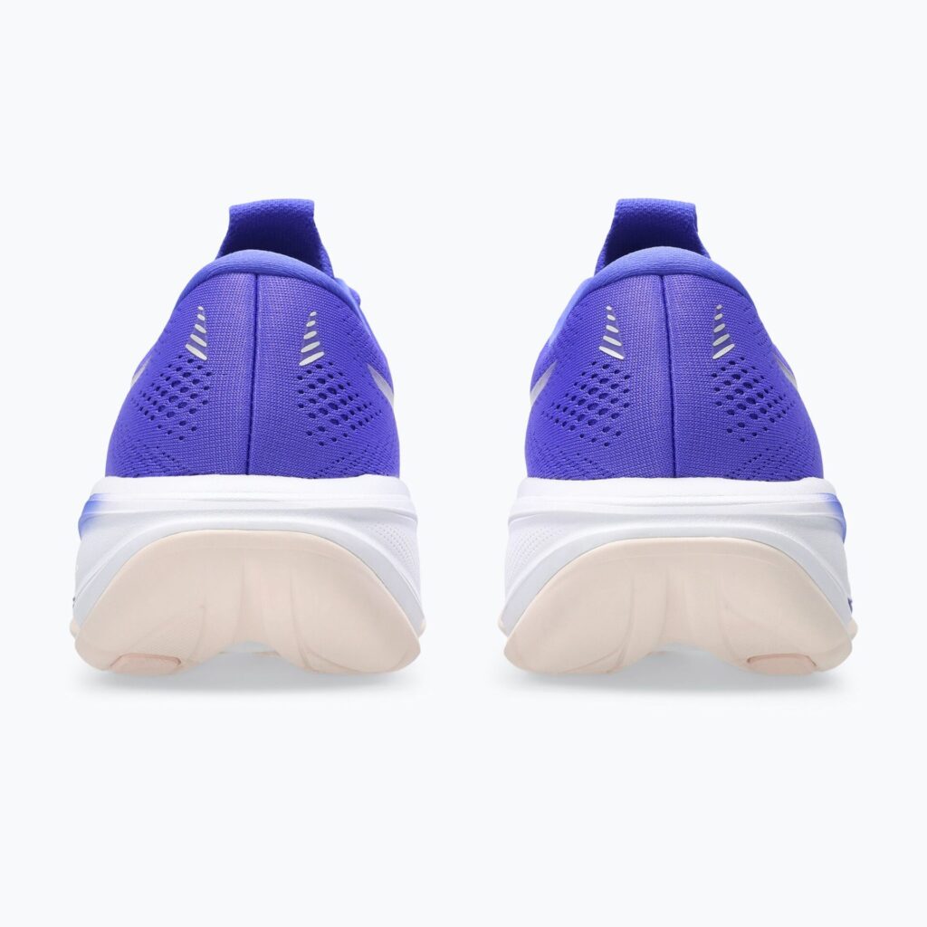 Кроссовки для бега женские ASICS Gel-Cumulus 28 cobalt burst/ivort