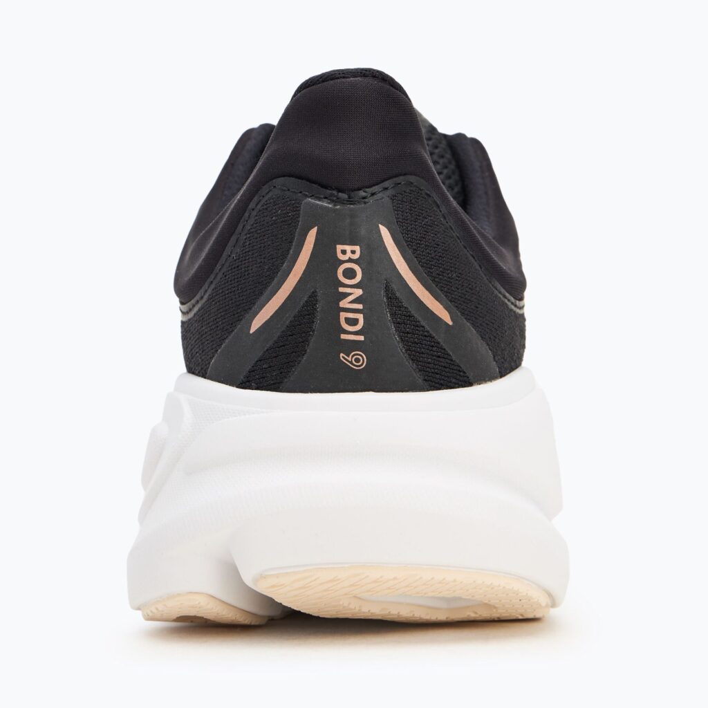 Женские беговые кроссовки HOKA Bondi 9 black/rose gold