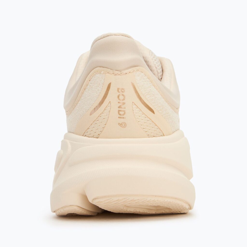Женские беговые кроссовки HOKA Bondi 9 vanilla/birch