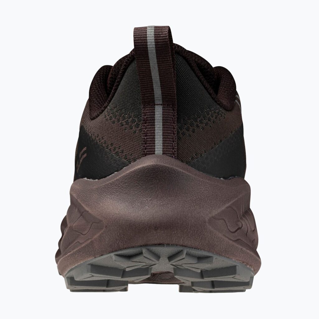 Женские кроссовки для бега Mizuno Neo Daichi 10 raisin/quiet shade/black bean