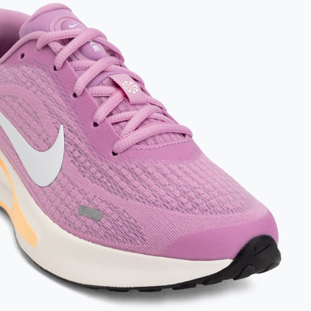 Женские кроссовки для бега Nike Journey Run light magenta/black/chalk/white
