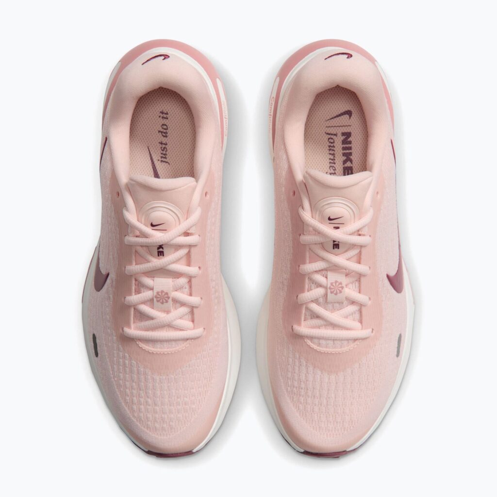 Женские кроссовки для бега Nike Journey Run orange pearl/rust pink/sail/pink smoke