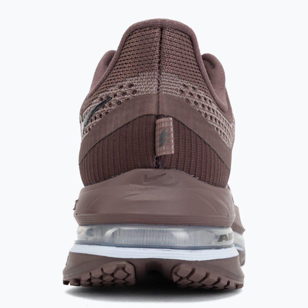 Женские кроссовки для бега Nike Pegasus Premium tattoo/football grey/off noir