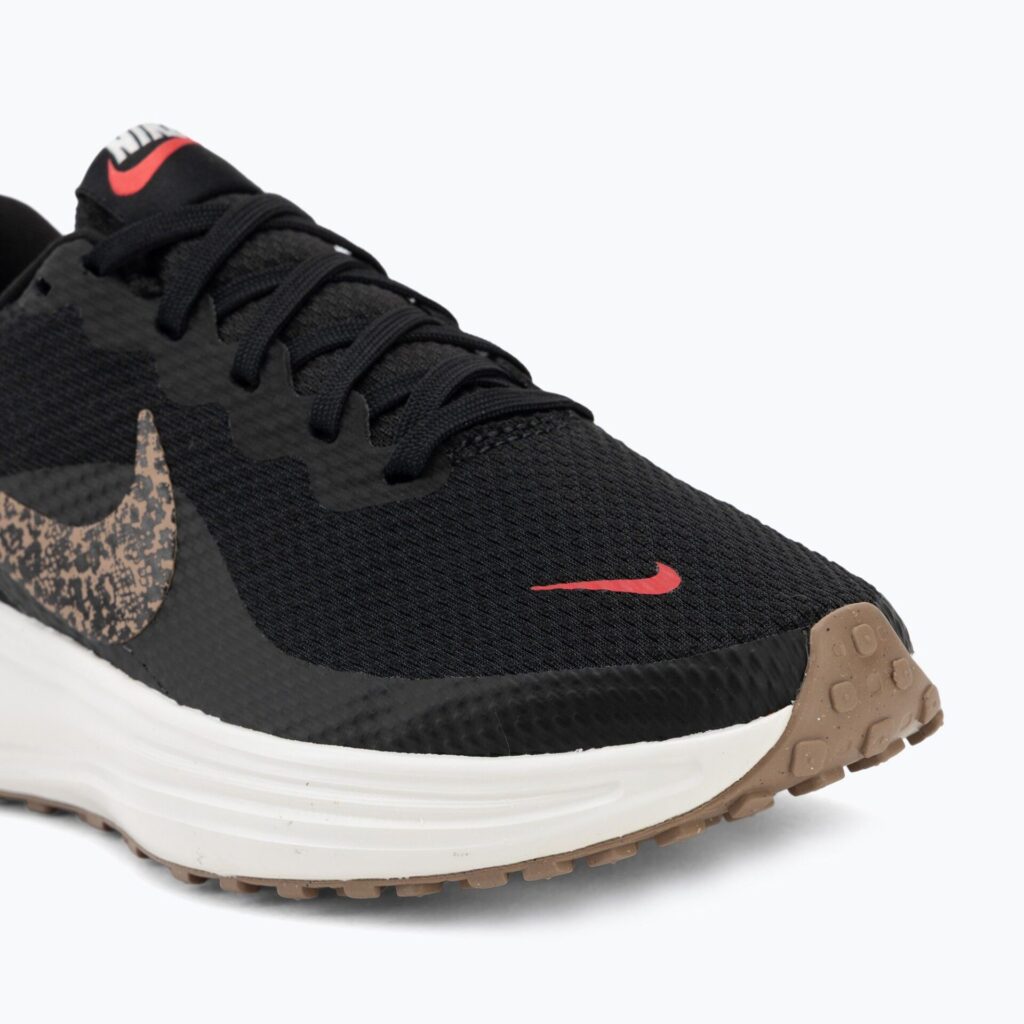 Женские кроссовки для бега Nike Revolution 8 black/fusion red/sail/multi color