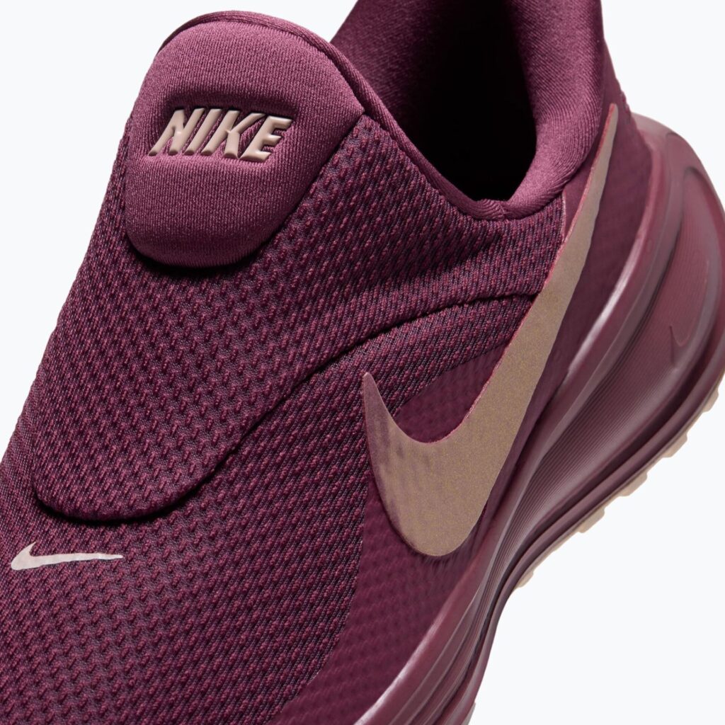 Женские кроссовки для бега Nike Revolution 8 EasyOn pink smoke/orange pearl/desert berry