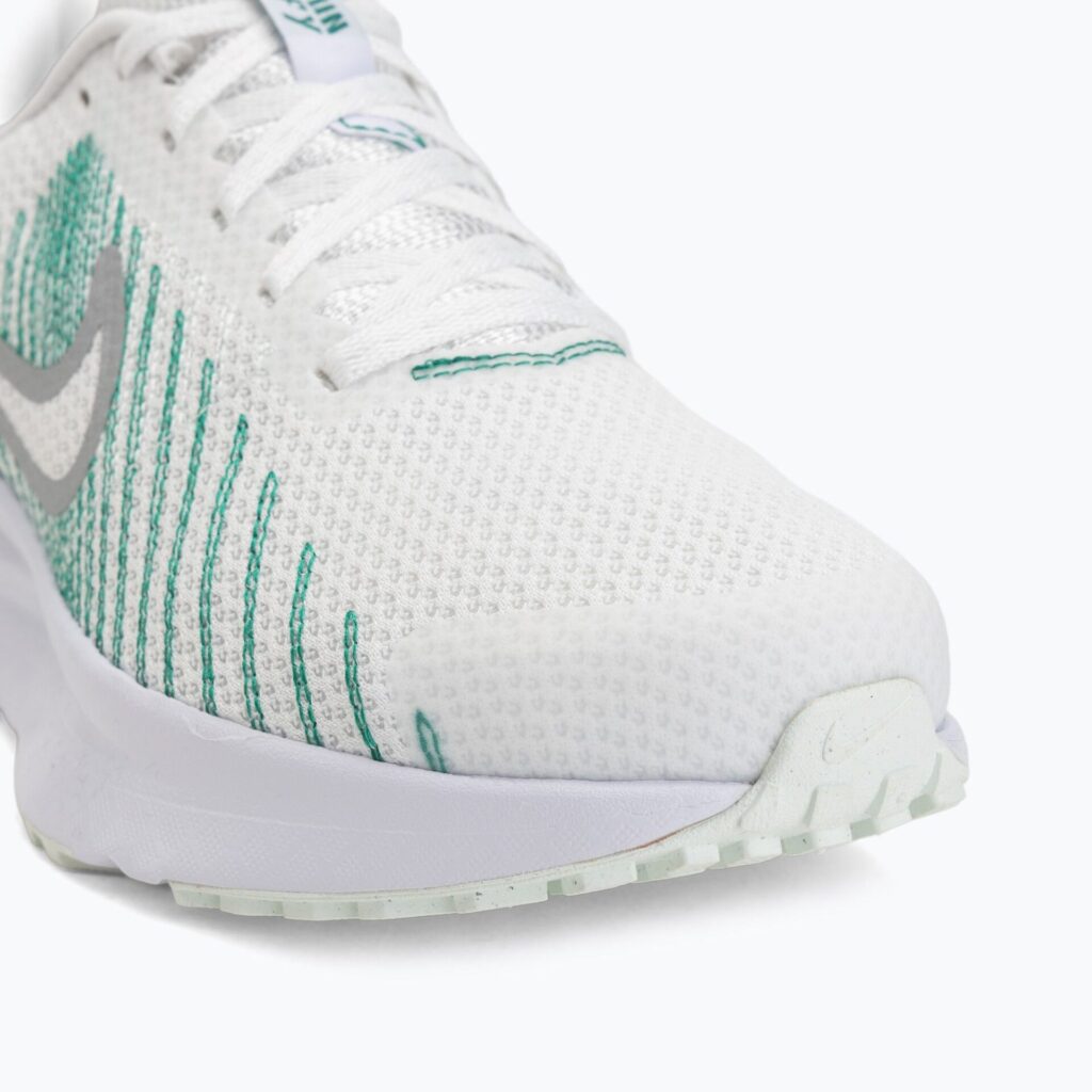 Женские кроссовки для бега Nike Run Defy summit white/white/metallic silver