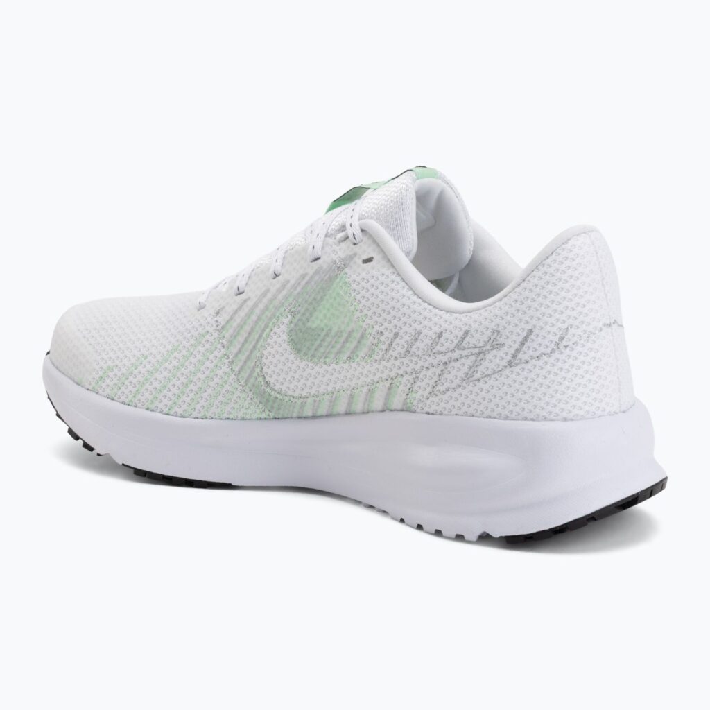 Женские кроссовки для бега Nike Run Defy white/cucumber calm/black/illusion green