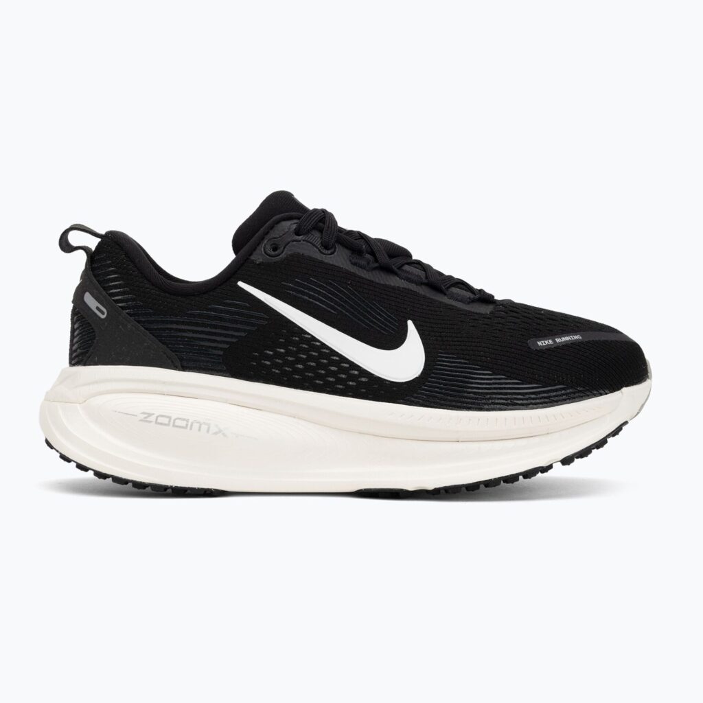 Женские кроссовки для бега Nike Vomero 18 Wide black/coconut milk/summit white