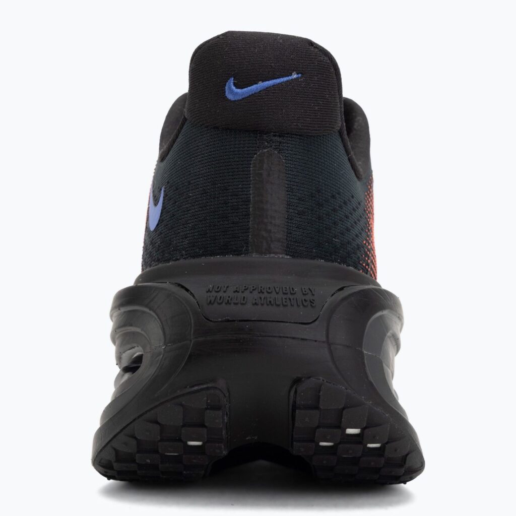 Женские кроссовки для бега Nike Vomero Premium black/hot lava/anthracite/sapphire