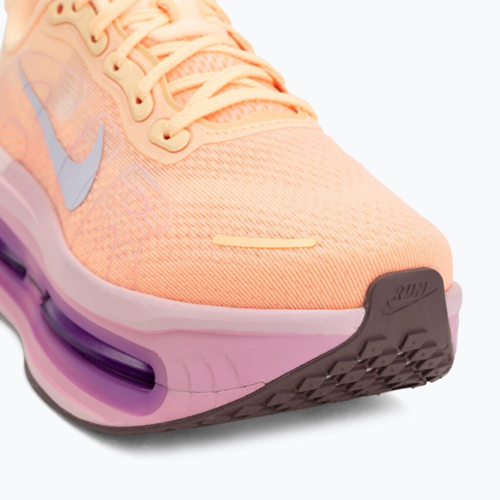 Женские кроссовки для бега Nike Vomero Premium tangerine tint/bright crimson/tattoo