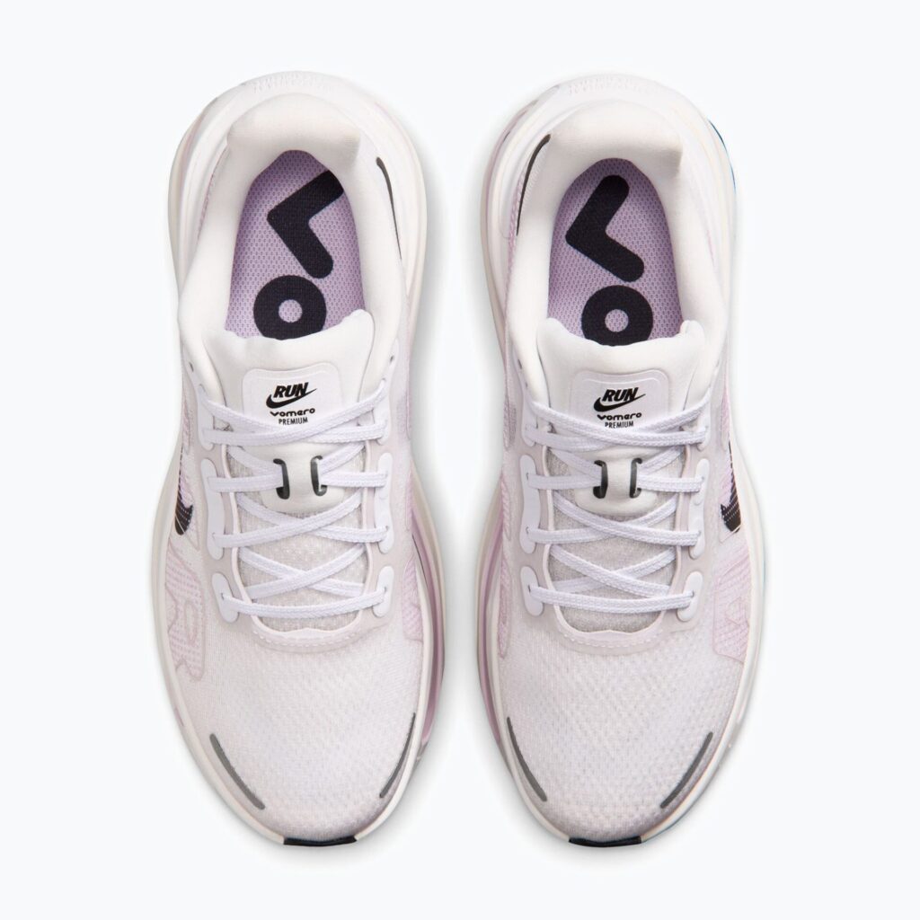 Женские кроссовки для бега Nike Vomero Premium white/summit white/bleached lilac/black