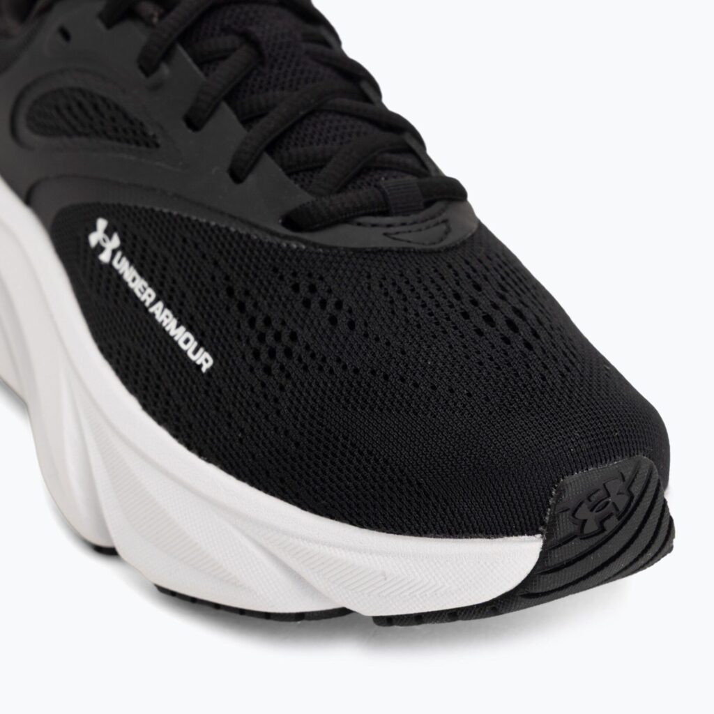 Женские кроссовки для бега Under Armour Rogue 6 black/black/white