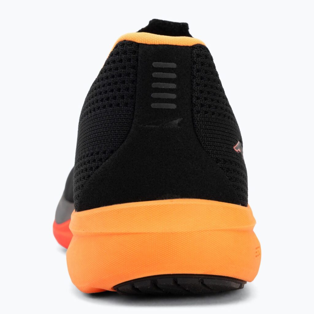 Кроссовки для бега мужские Escalante 5 black/fiery coral/orange