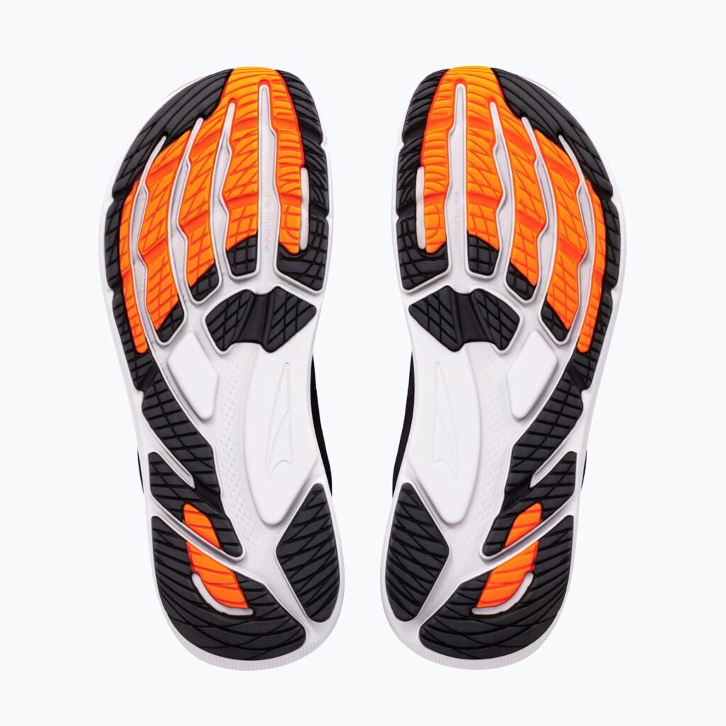Кроссовки для бега мужские FWD Via 2 black/orange pop/coral