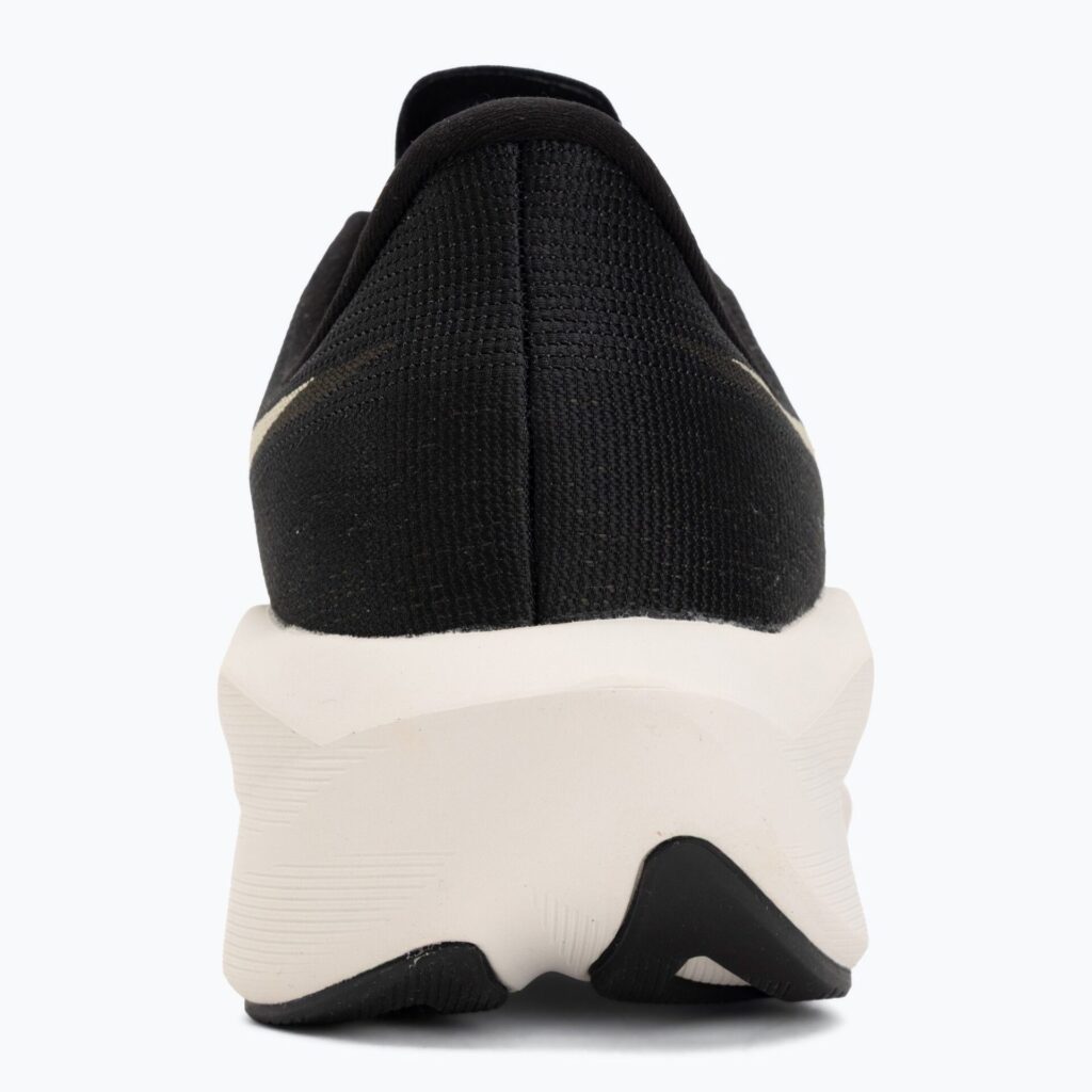 Кроссовки для бега мужскиеASICS Novablast 6 black/khaki