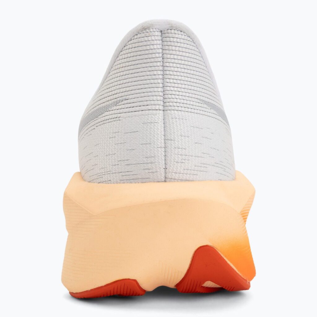 Кроссовки для бега мужскиеASICS Novablast 6 white/orange glow