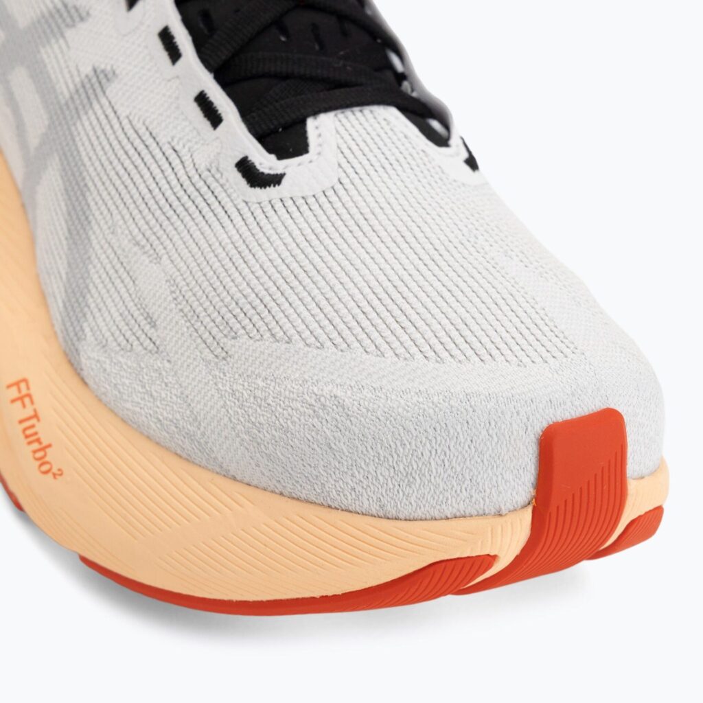 Кроссовки для бега мужскиеASICS Novablast 6 white/orange glow