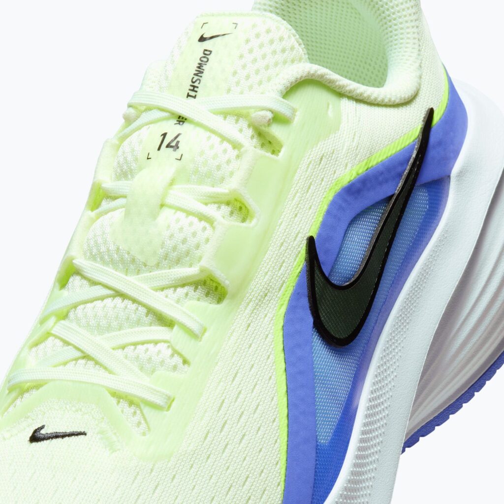 Кроссовки для бега Nike Downshifter 14 colt tint/white/black/black spruce
