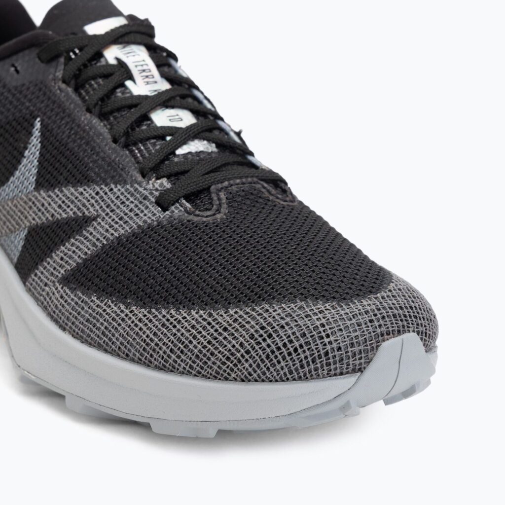 Кроссовки для бега Nike Kiger 10 black/white/cool grey/white