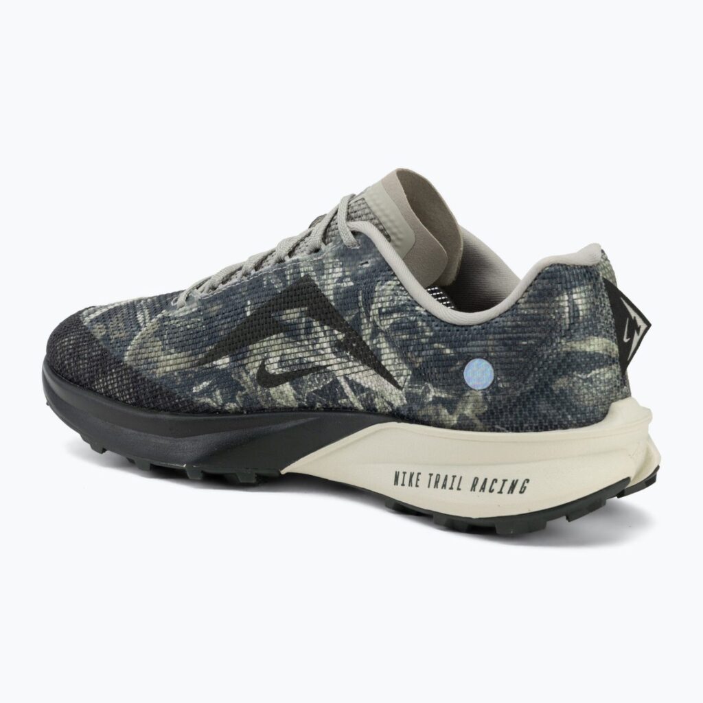 Кроссовки для бега Nike Kiger 10 spruce fog/sea glass/black spruce