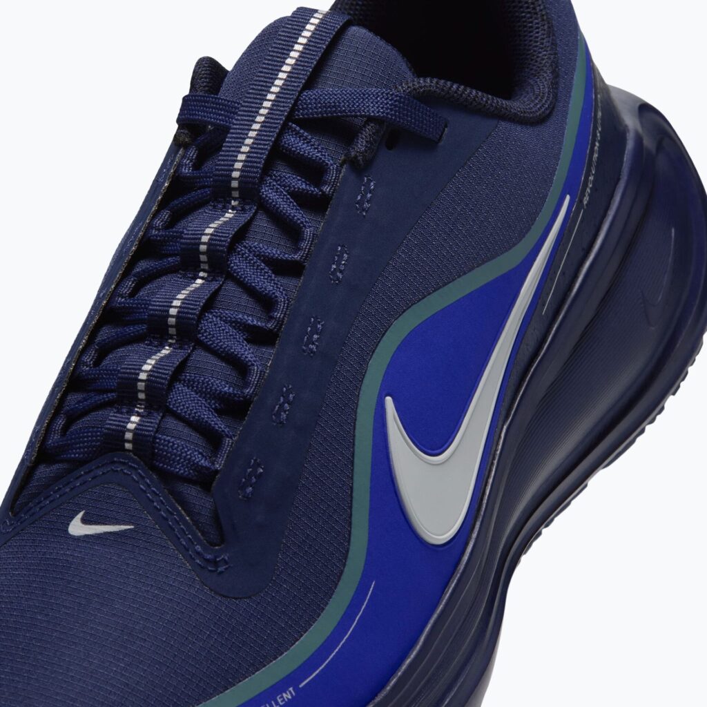 Кроссовки для бега Nike Revolution 8 Utility midnight navy/racer blue/grey mist