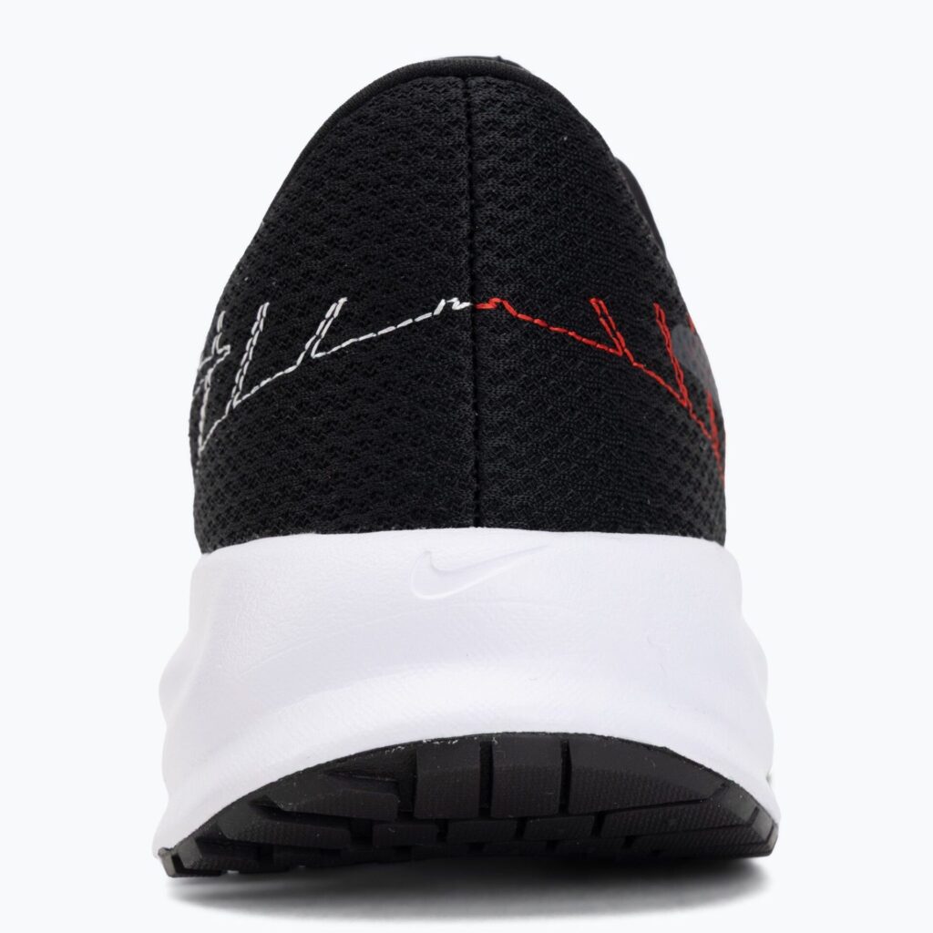 Кроссовки для бега Nike Run Defy black/university red/white/cool grey